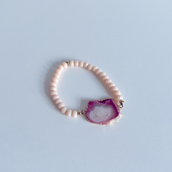 Estrella & Luna Pink druzy crystal boho bracelet - Picture 2 of 6